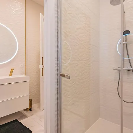 Prestige Heart Of Reims